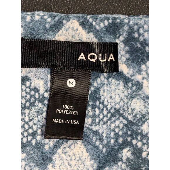 Basic Sleeveless Blue Blouse Women's Medium - Picture 3 of 5